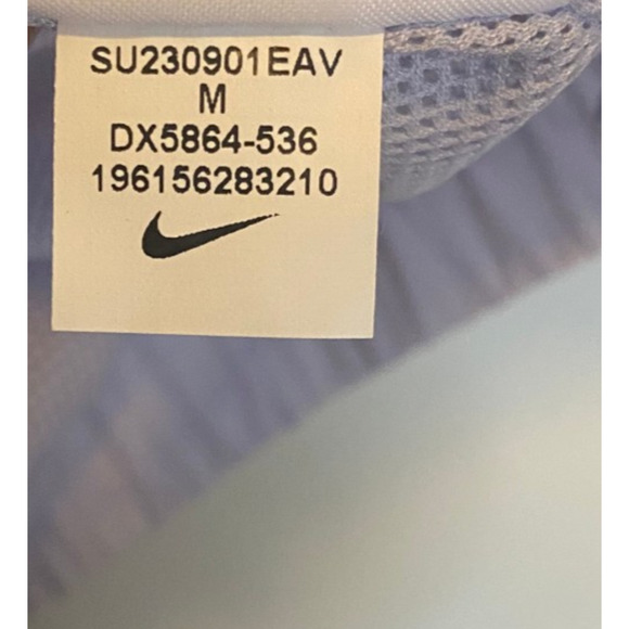 Nike Women's Size Medium Lightweight Woven Jacket Purple Windbreaker - Picture 8 of 8